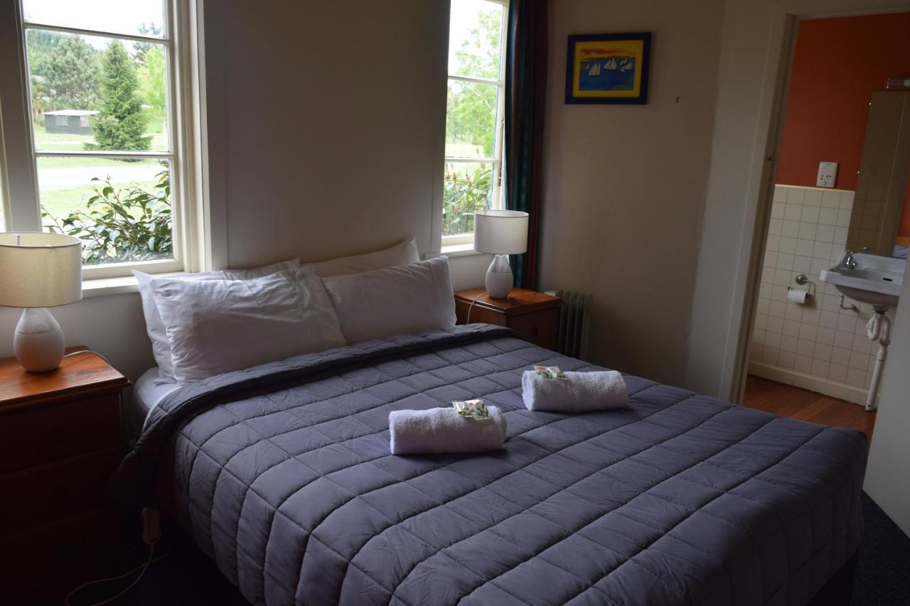 Garston Hotel & Cafe Esterno foto